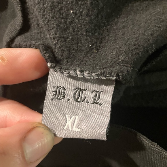 Beyond the Limit Kal-el (Superman) studded, distressed zip up hoodie size XL - Picture 7 of 8